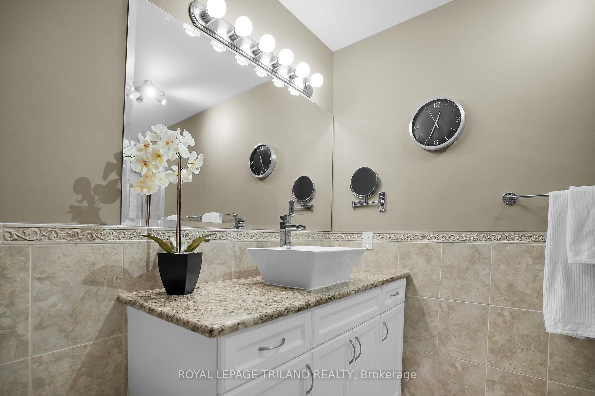 250 Pall Mall Street Unit 1206 photo 29