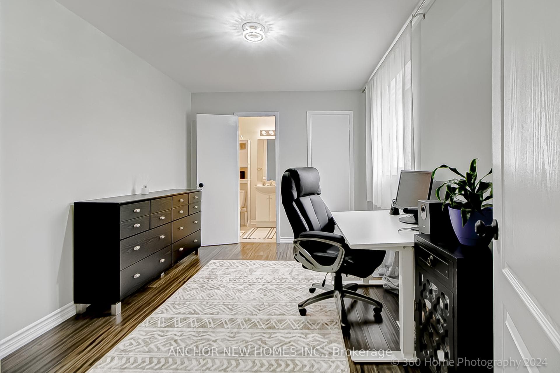 9 The Carriage Way photo 13
