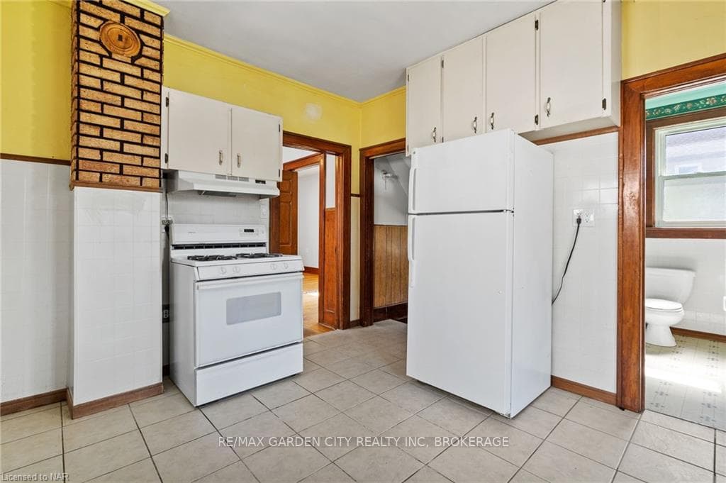 16 CHAFFEY Street photo 21
