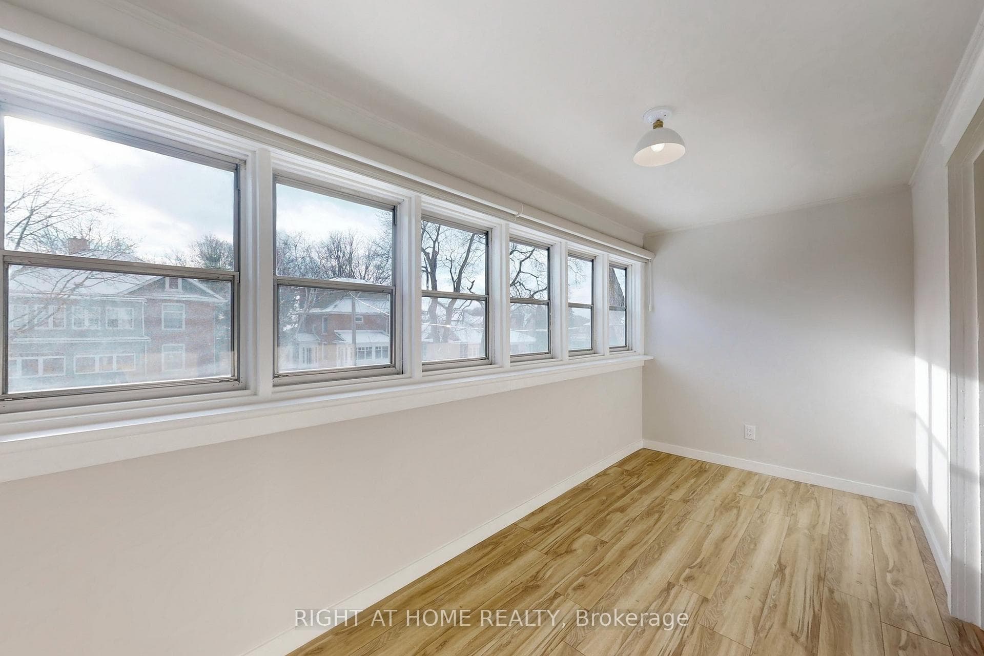 333 Millard Avenue Unit Upper photo 11