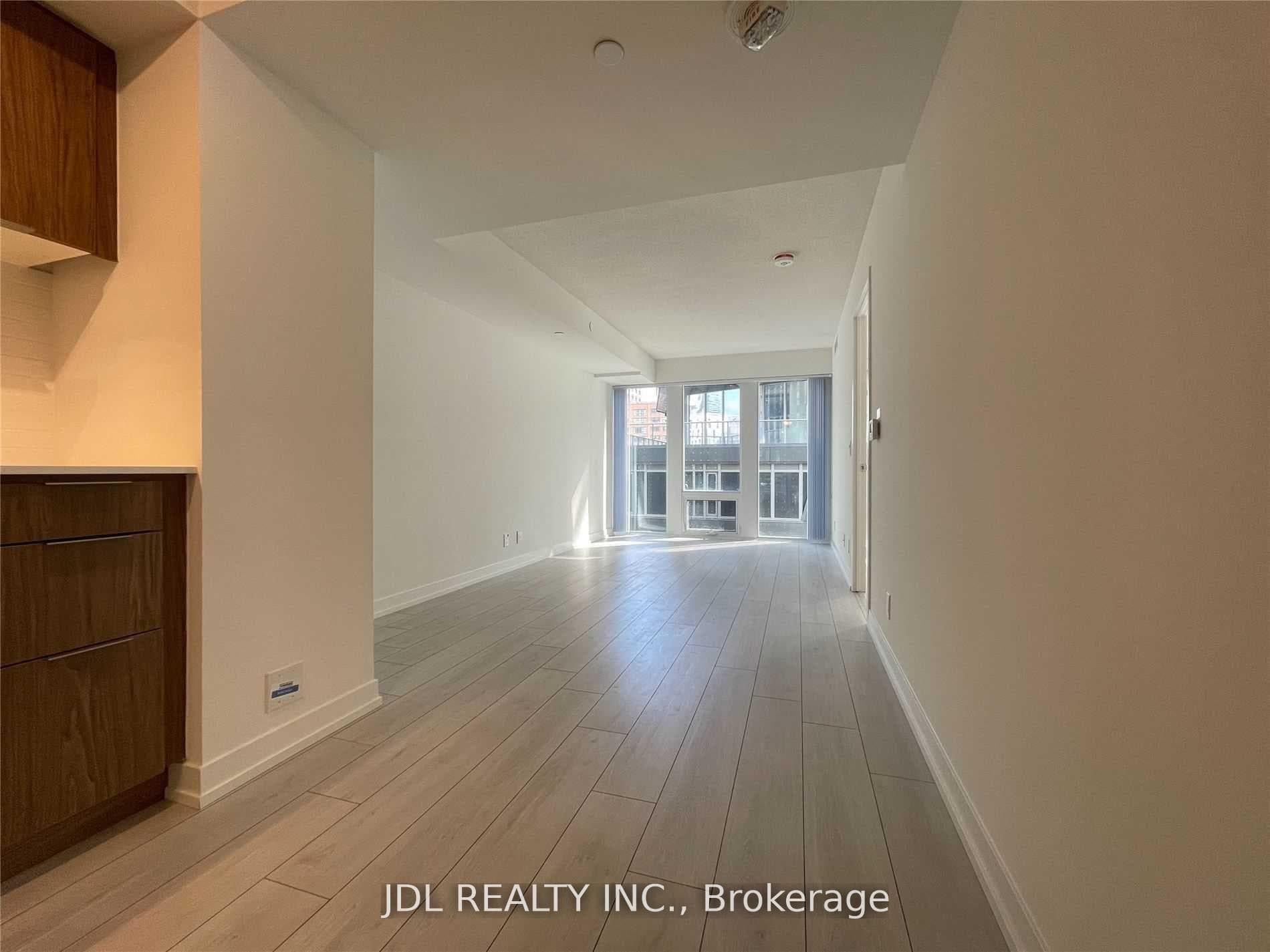 60 Shuter Street Unit 301 photo 6