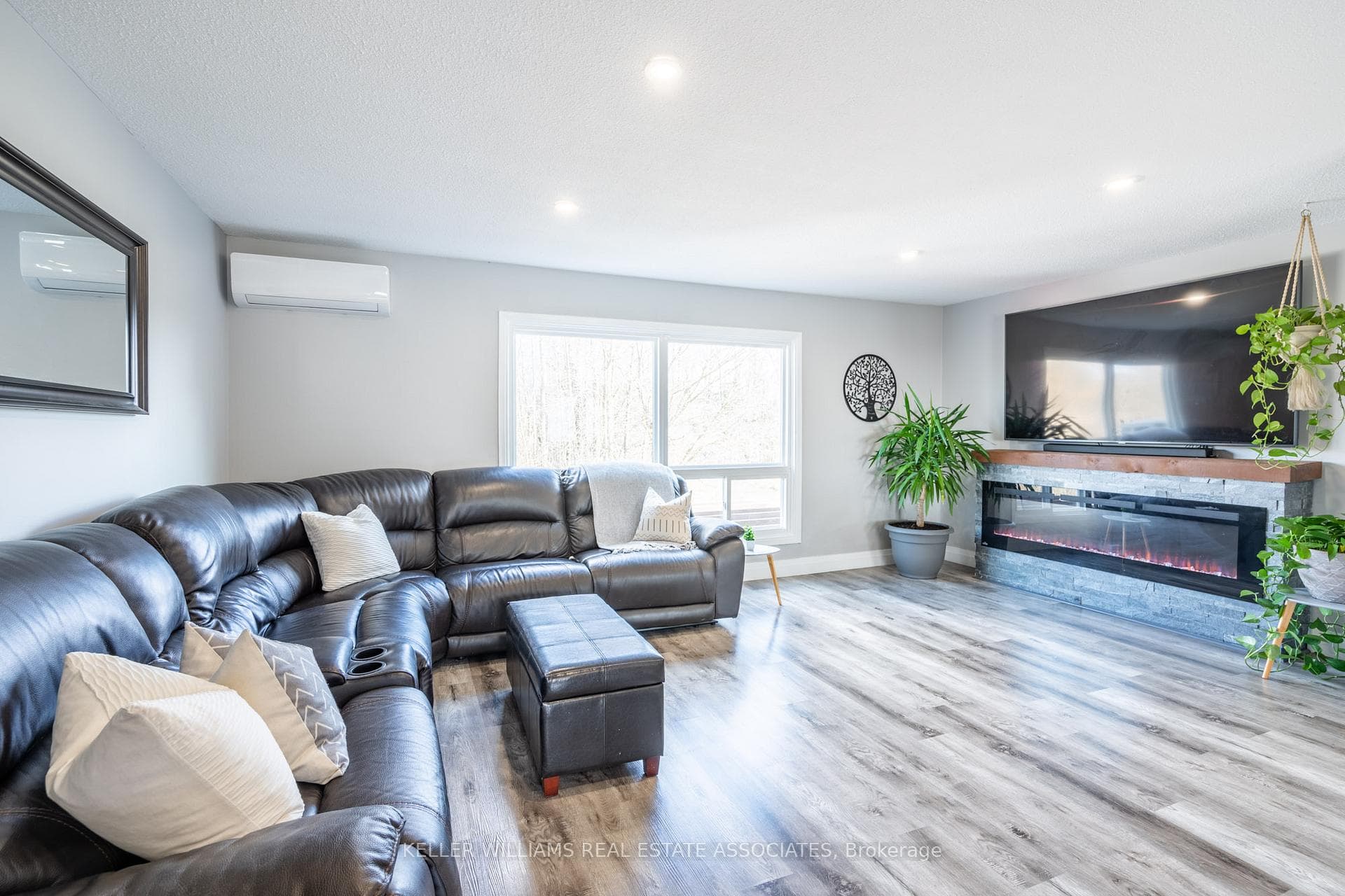 84 Kingham Road photo 9