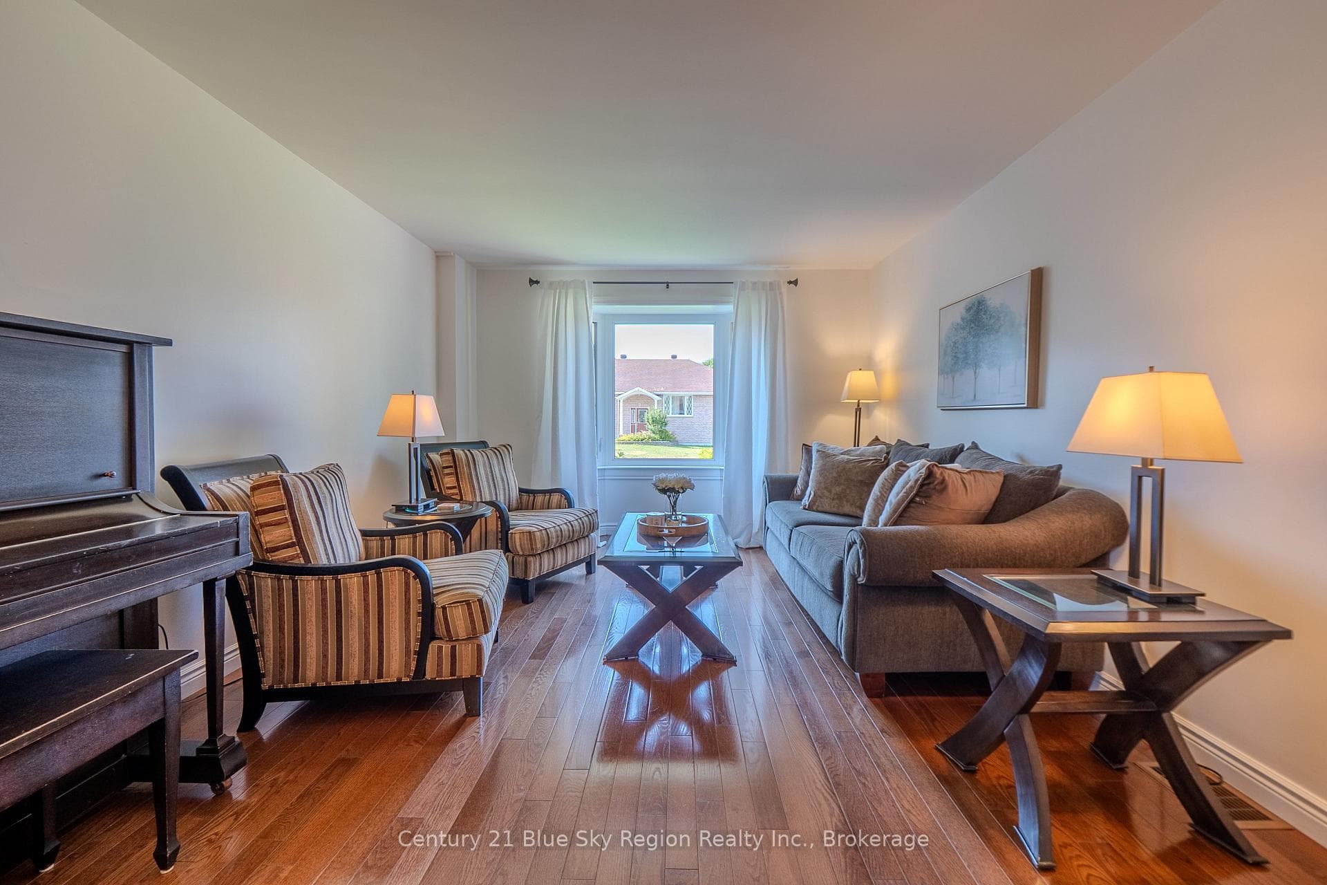 354 Elmwood Avenue photo 4