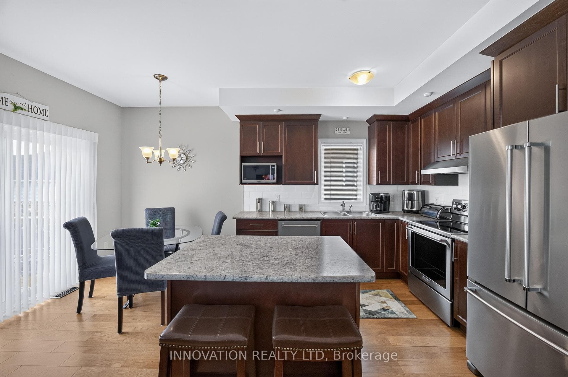 249 Edey Street photo 23