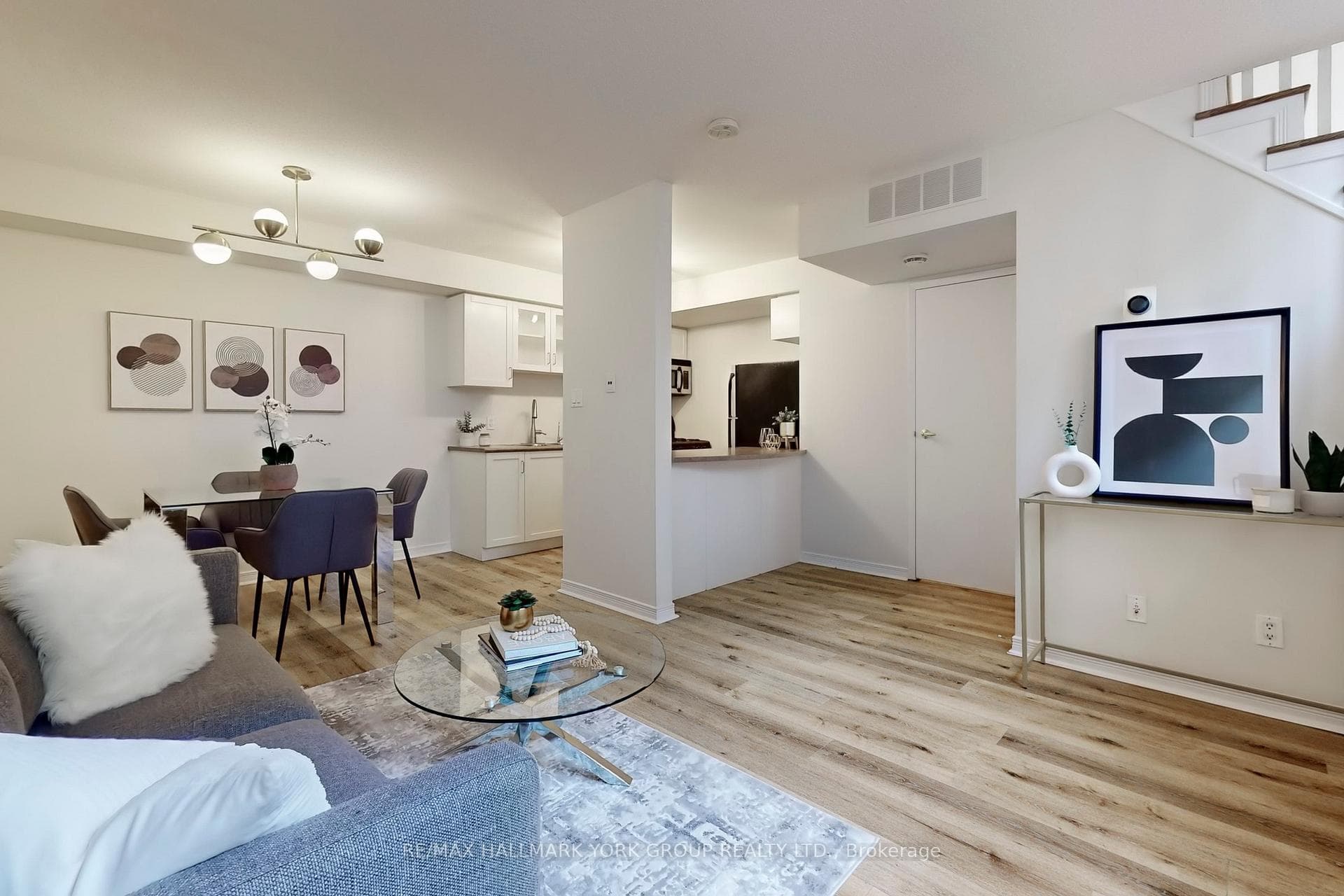 26 Western Battery Road Unit 220 photo 6