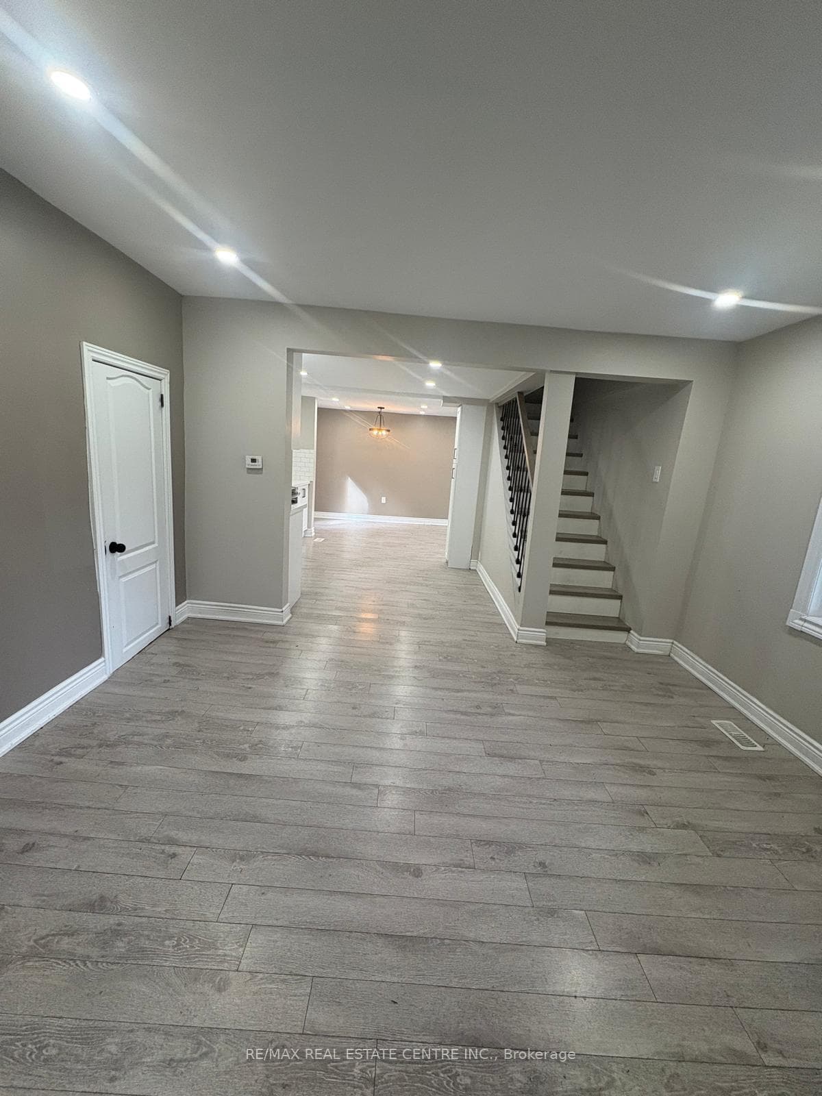 123 Charles Street photo 9