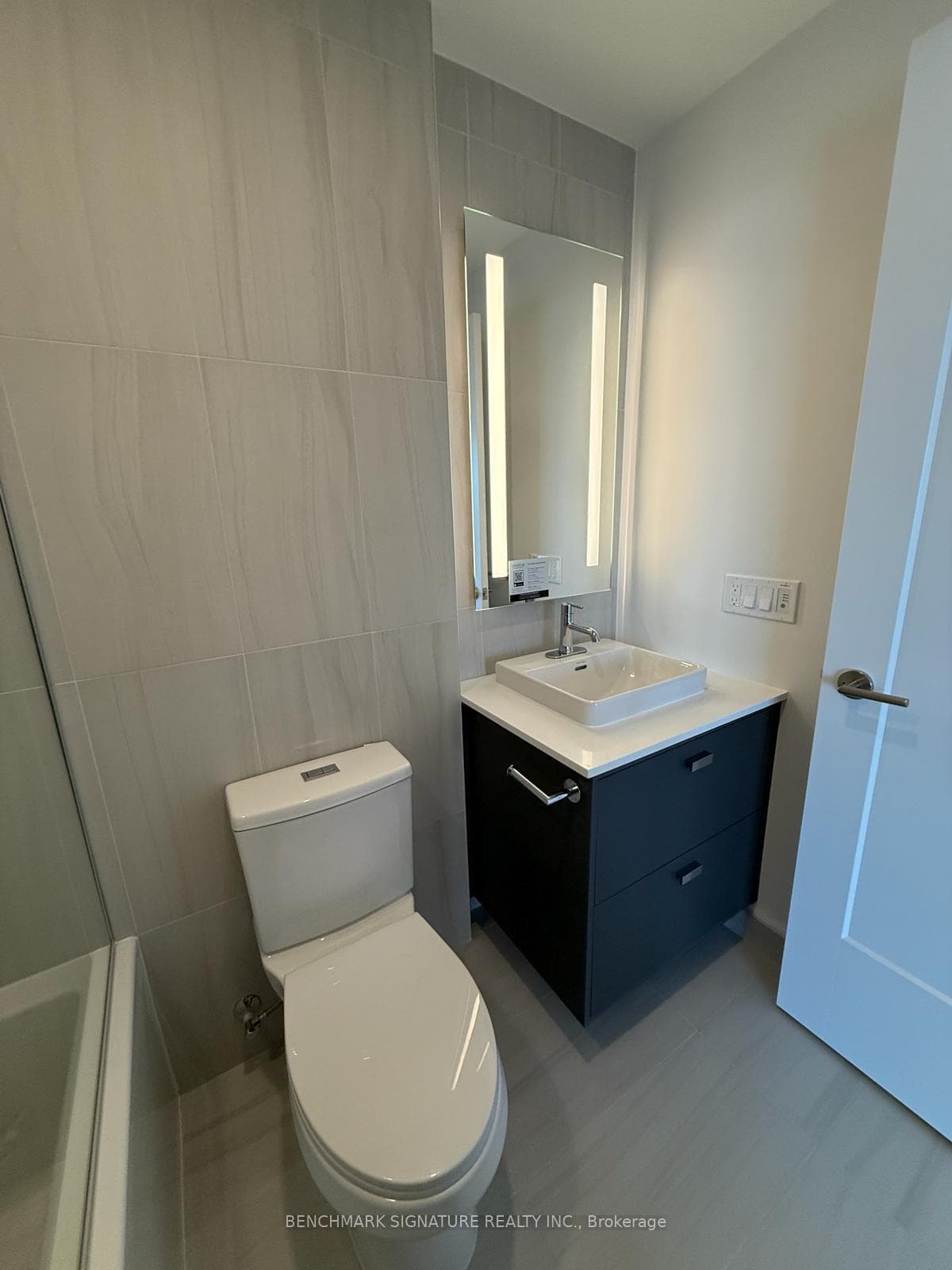 10 Inn on the Park Drive Unit 2204 photo 11