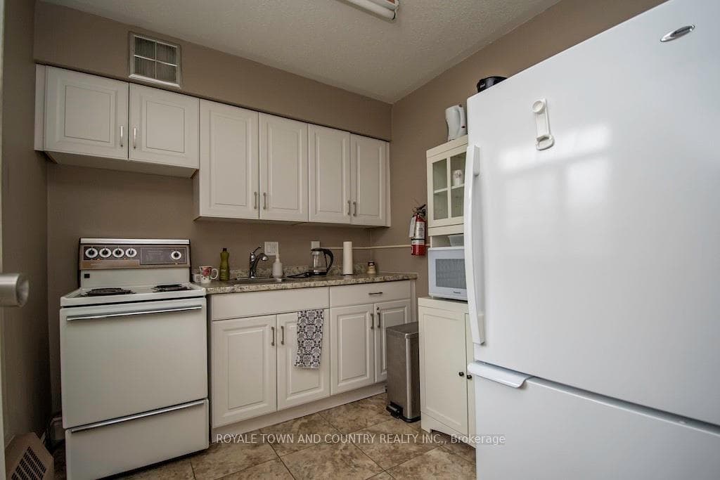 44 Falby Court Unit 1611 photo 30