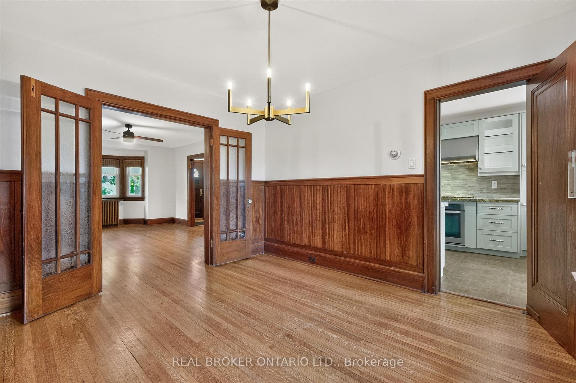 14 Mortimer Avenue photo 11