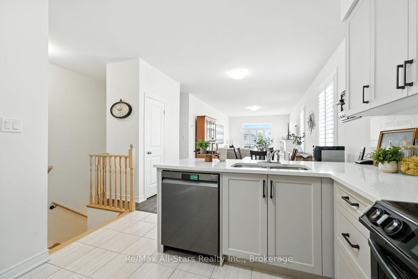 89 Forestlane Way photo 9