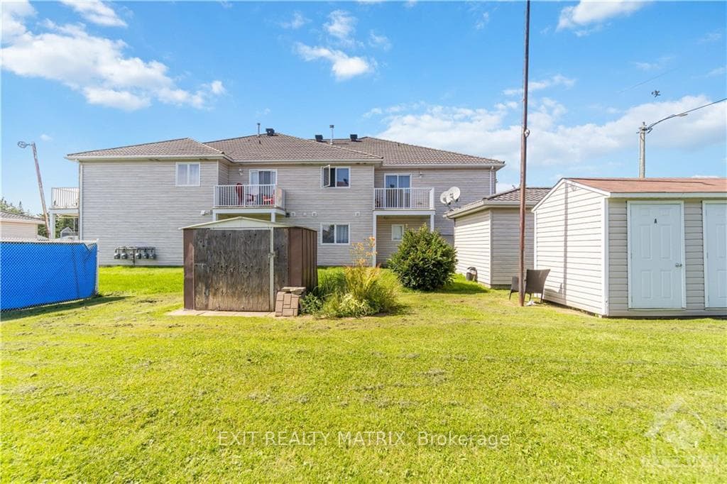 20 BOURASSA Street photo 29