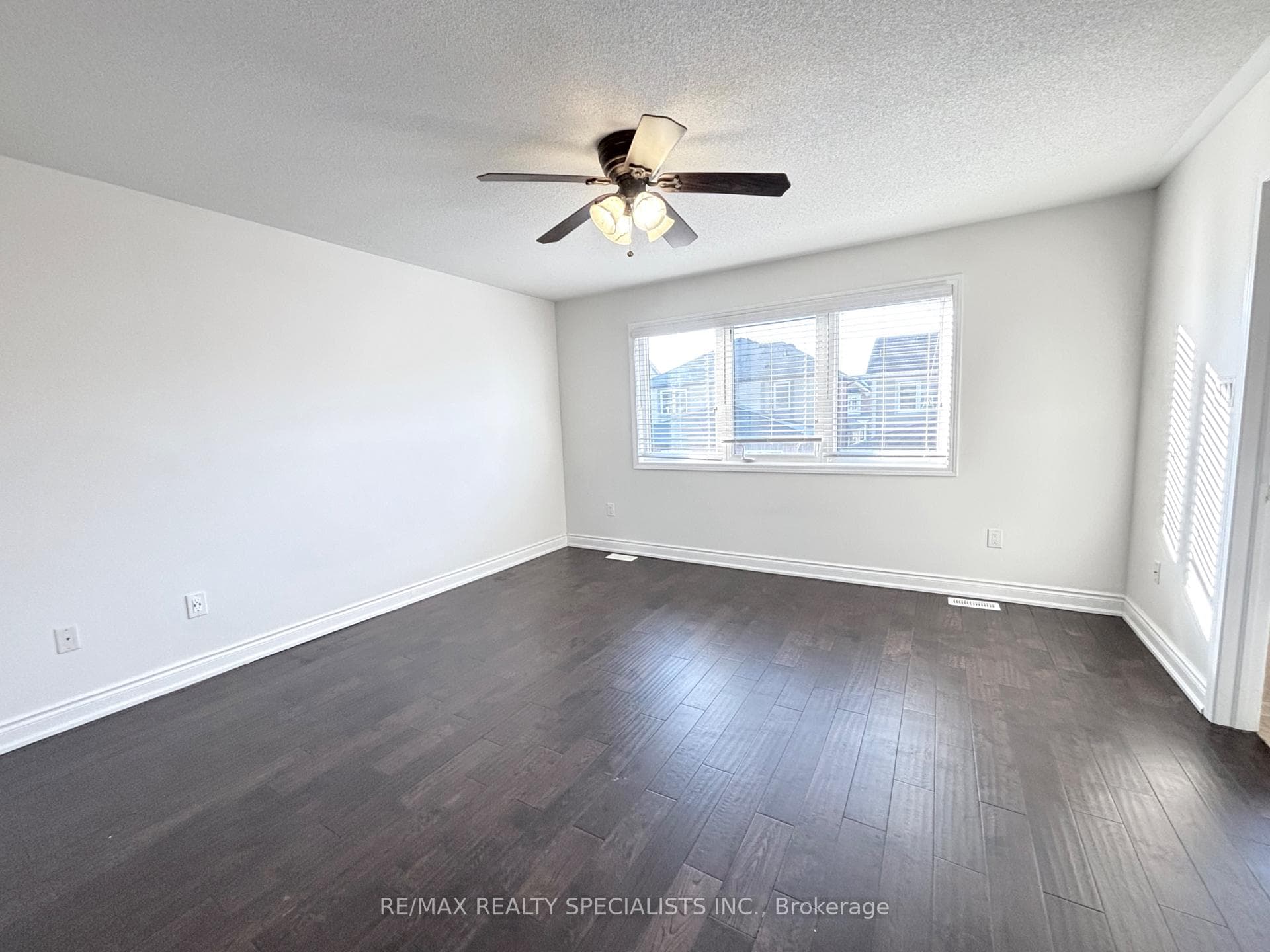 311 Ruhl Drive photo 12