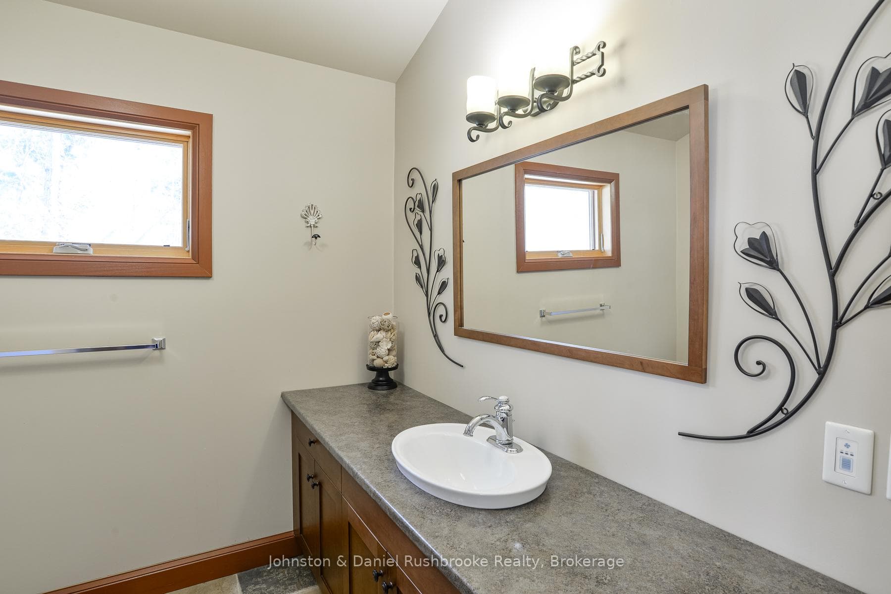 1086 Brackenrig Road Unit 2 photo 24