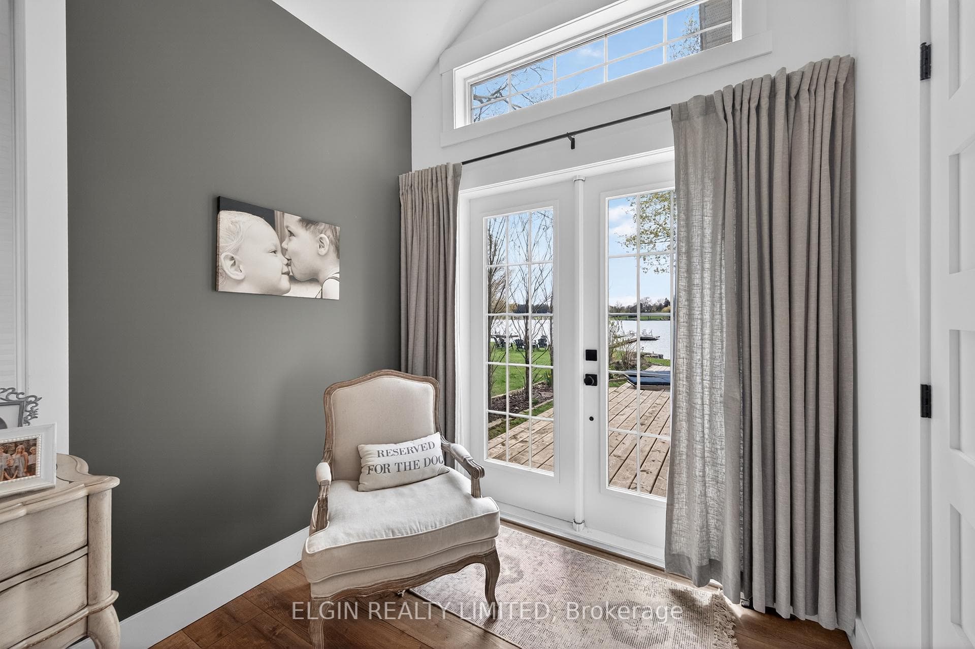 283 Mank Street photo 28