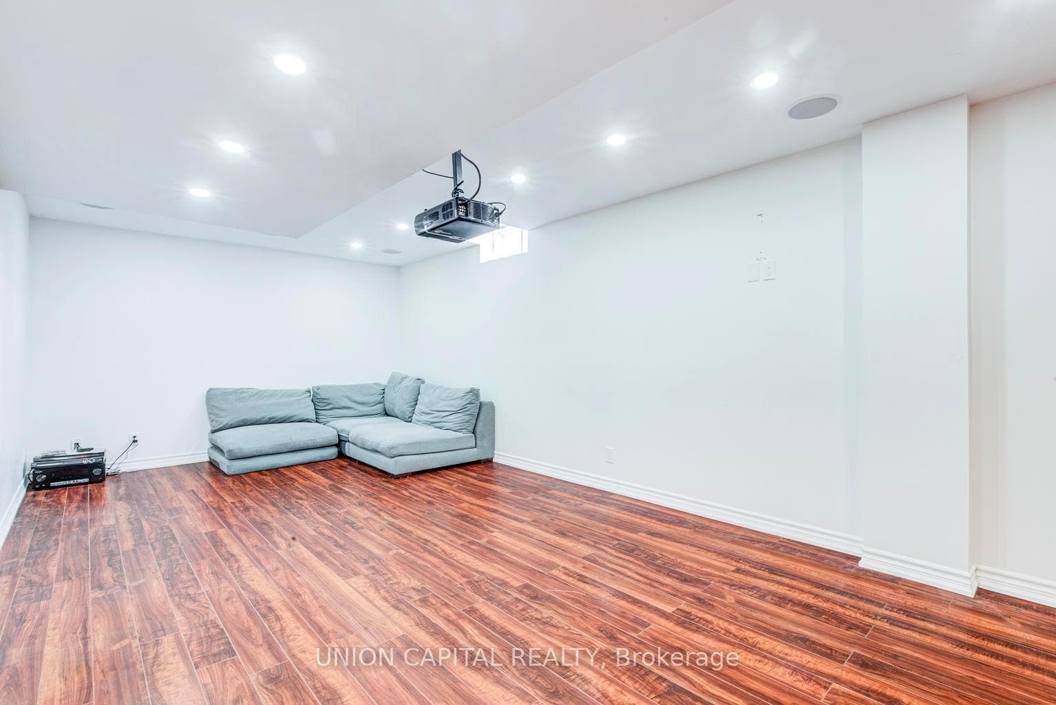 69 Southbrook Crescent photo 45