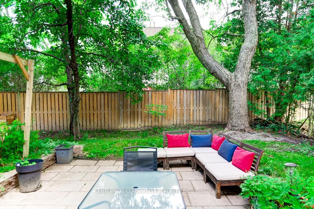 12 Drakefield Road photo 31