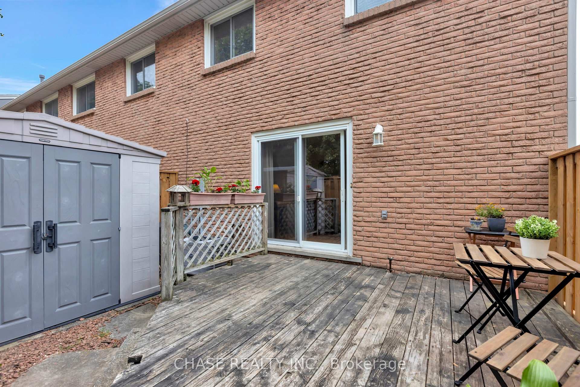 151 Gateshead Crescent Unit 116 photo 26