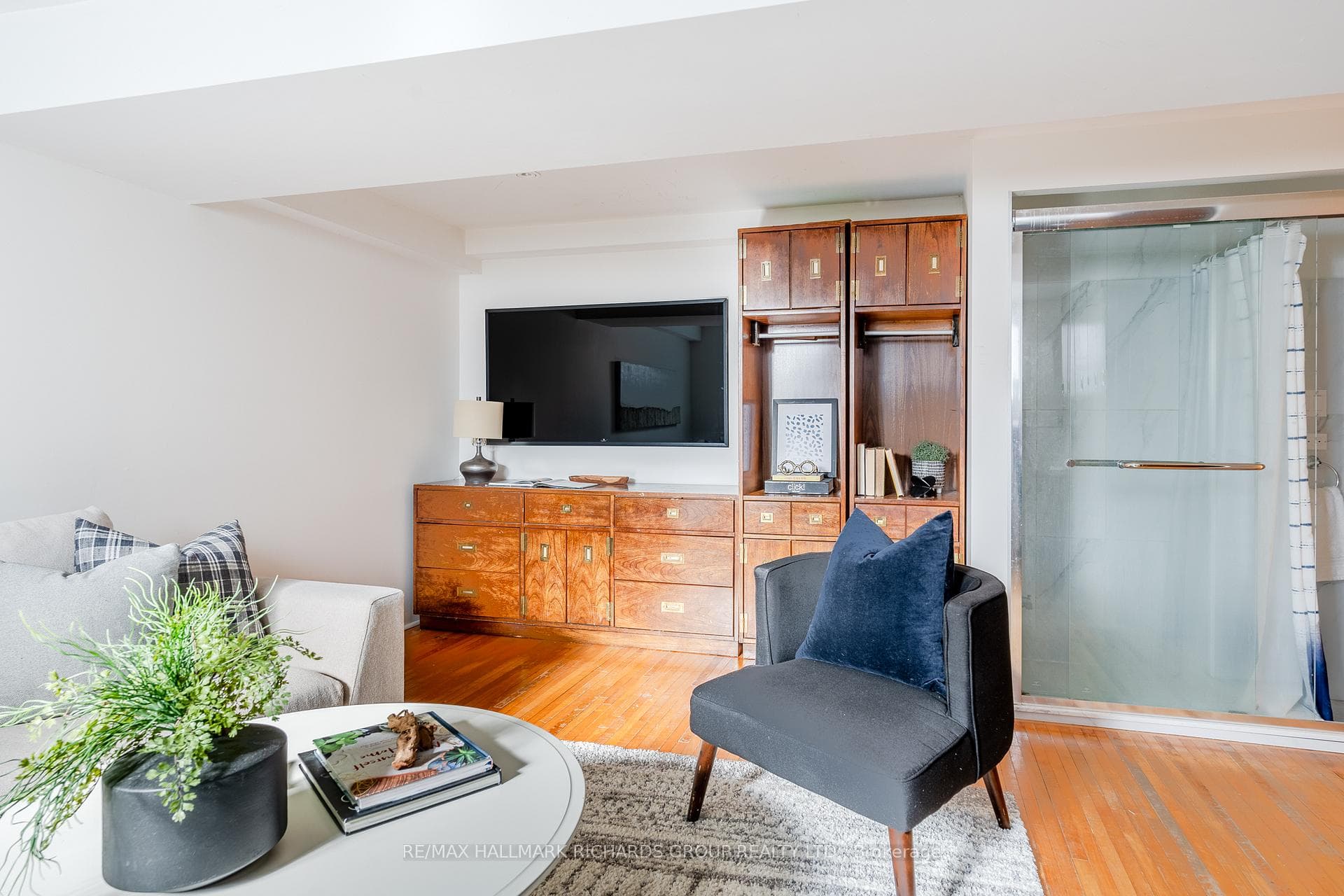 84 Glenside Avenue photo 18