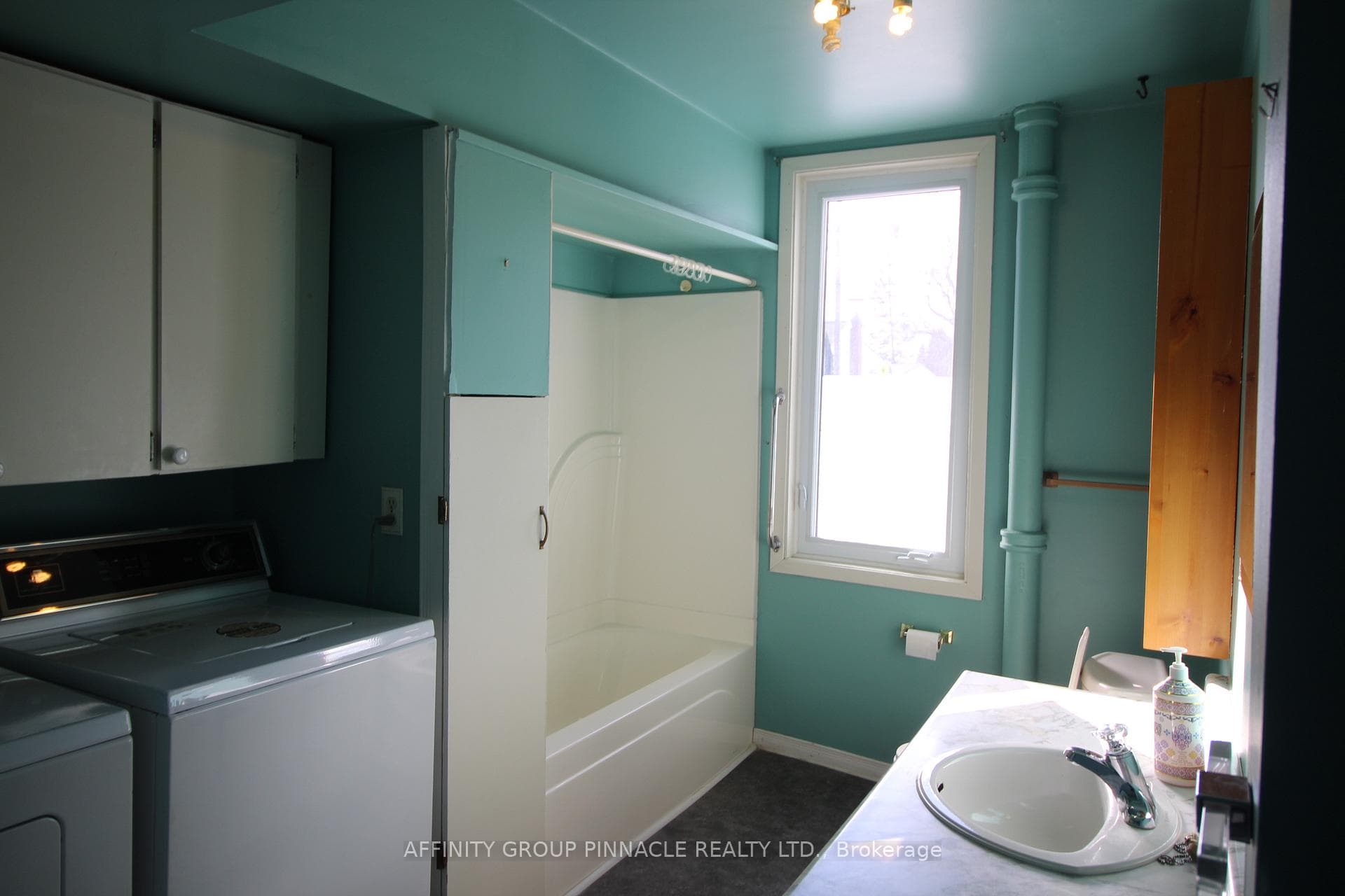 12 Colborne Street photo 15