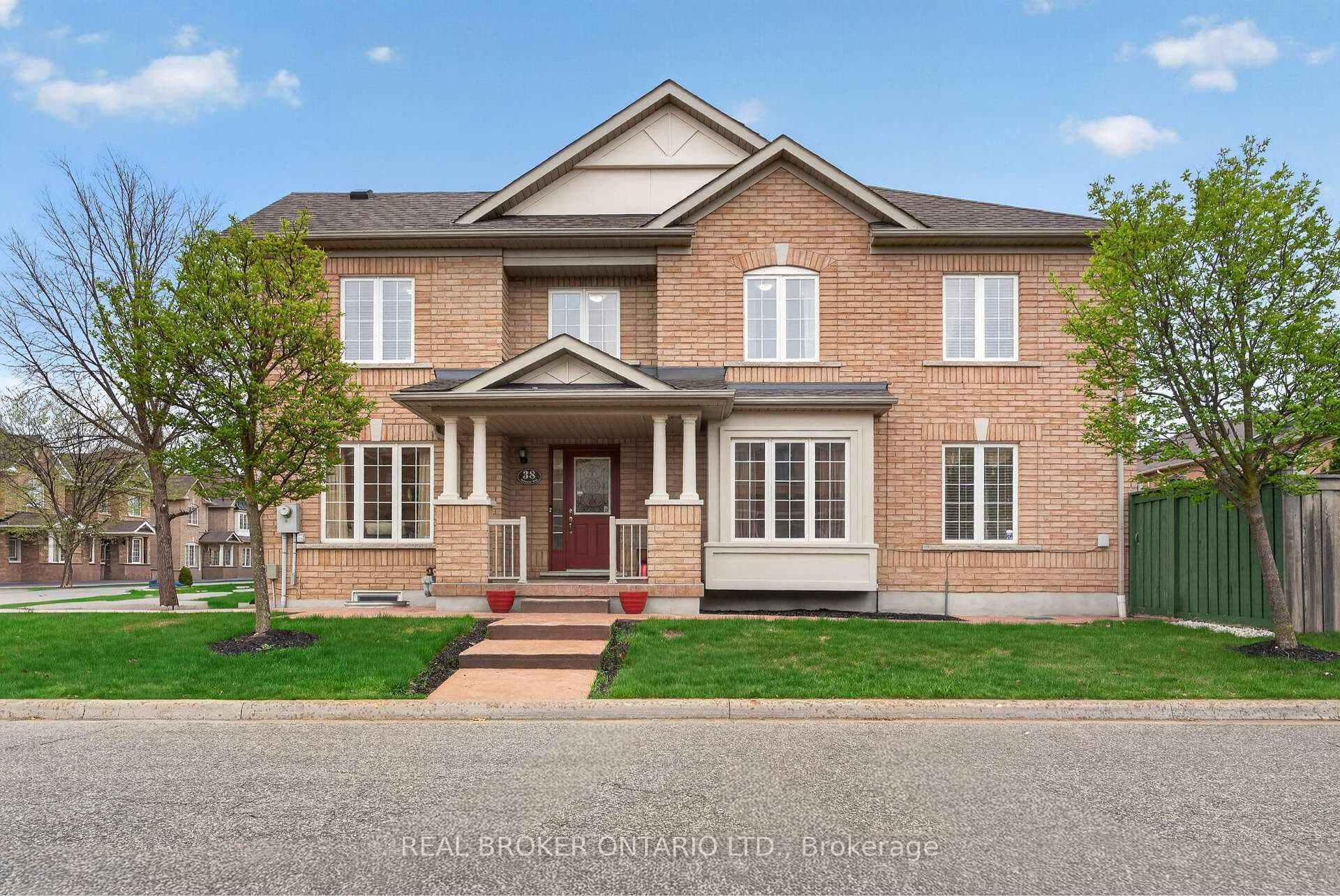 38 Nutwood Way photo 1