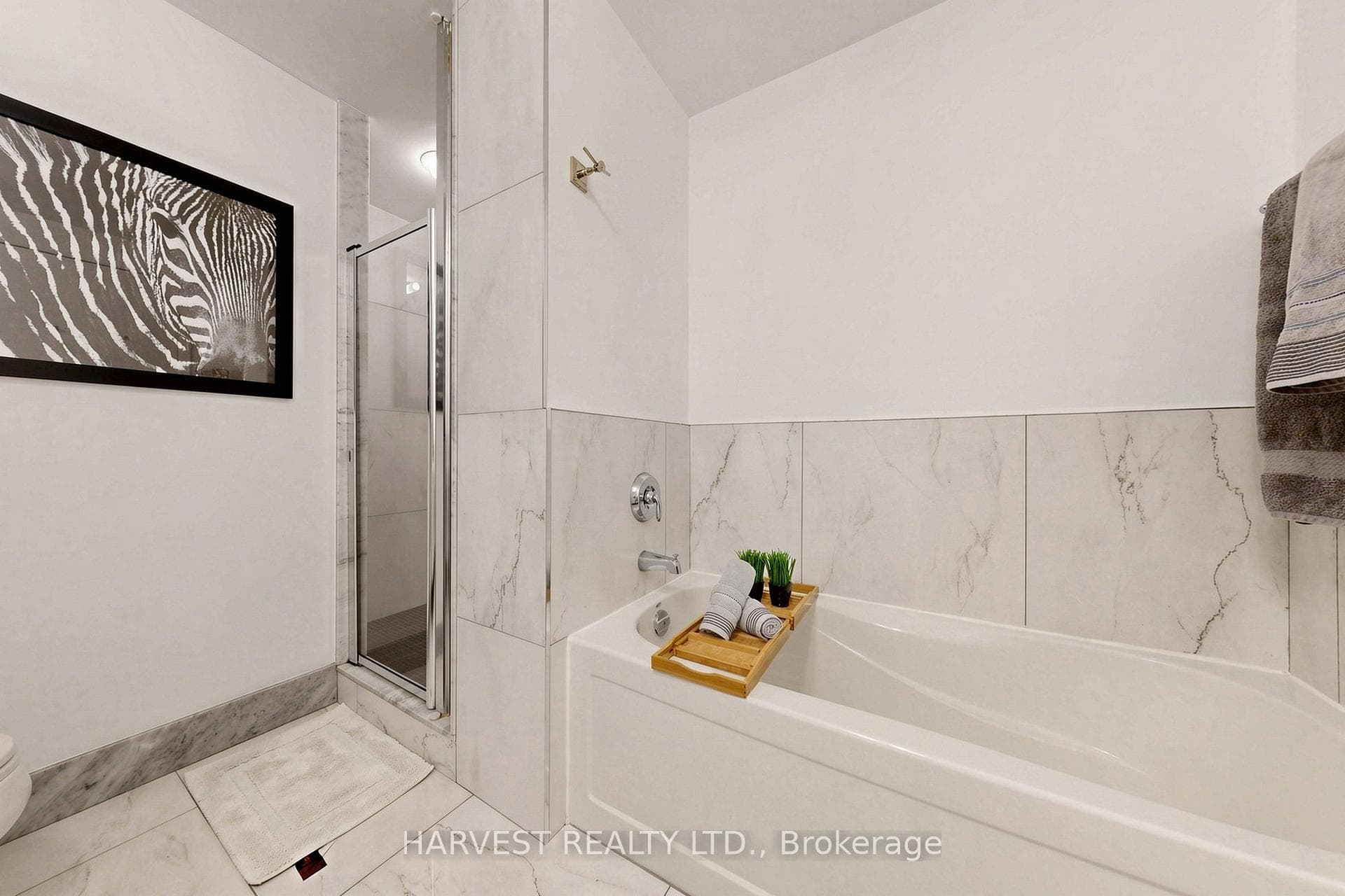 209 Fort York Boulevard Unit 380 photo 26