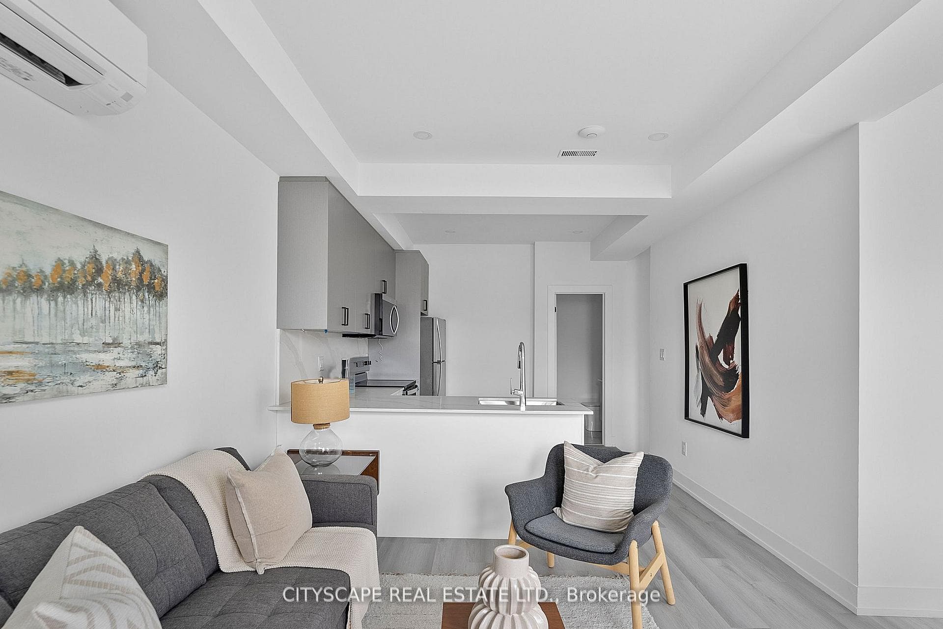 587 Oakwood Avenue Unit 3 (Upper) photo 10