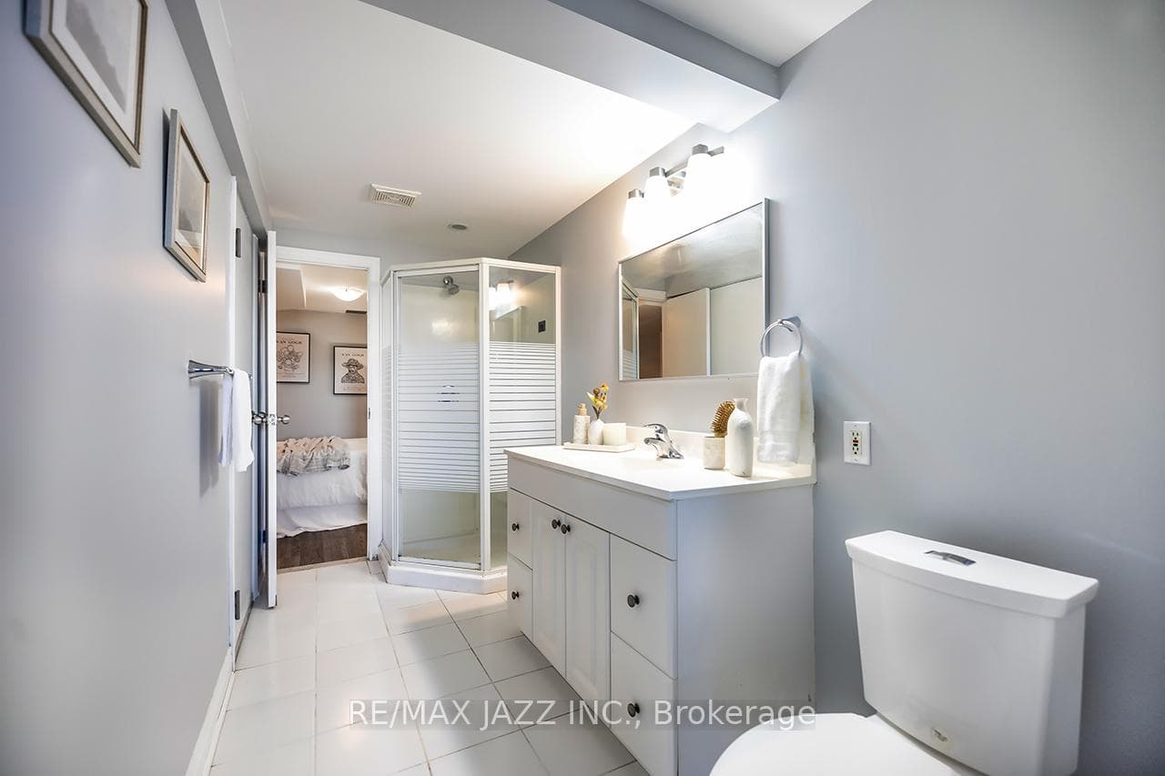 32 Parkins Drive photo 35