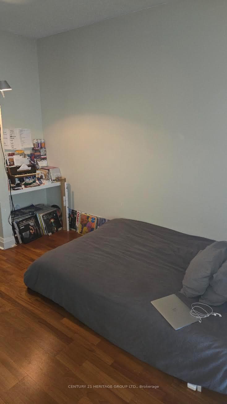 20 Scrivener Square Unit 312 photo 8