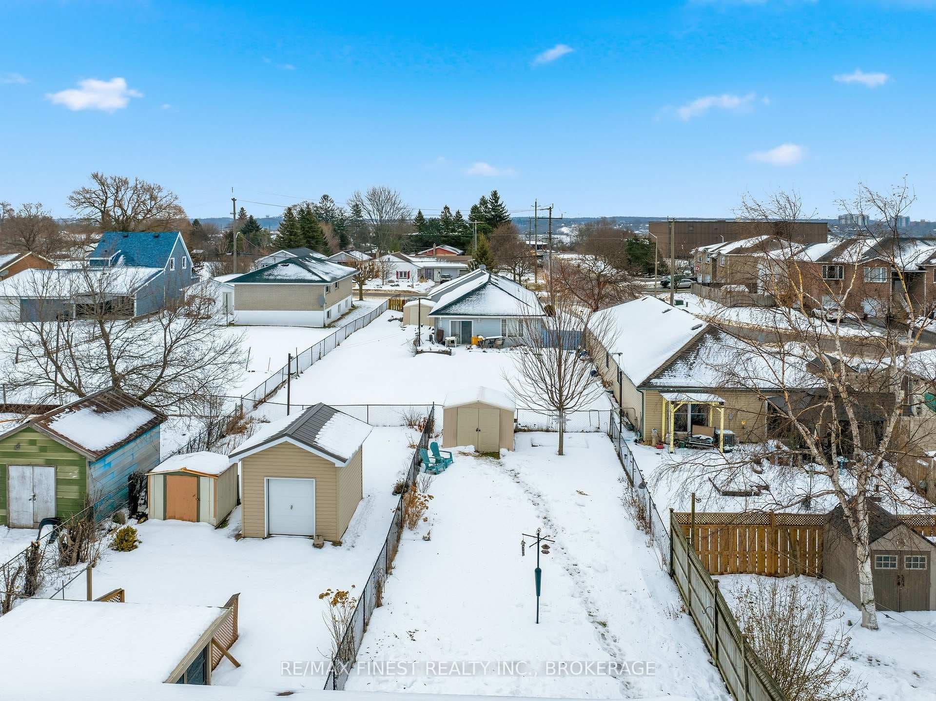77 Wilson Street photo 34