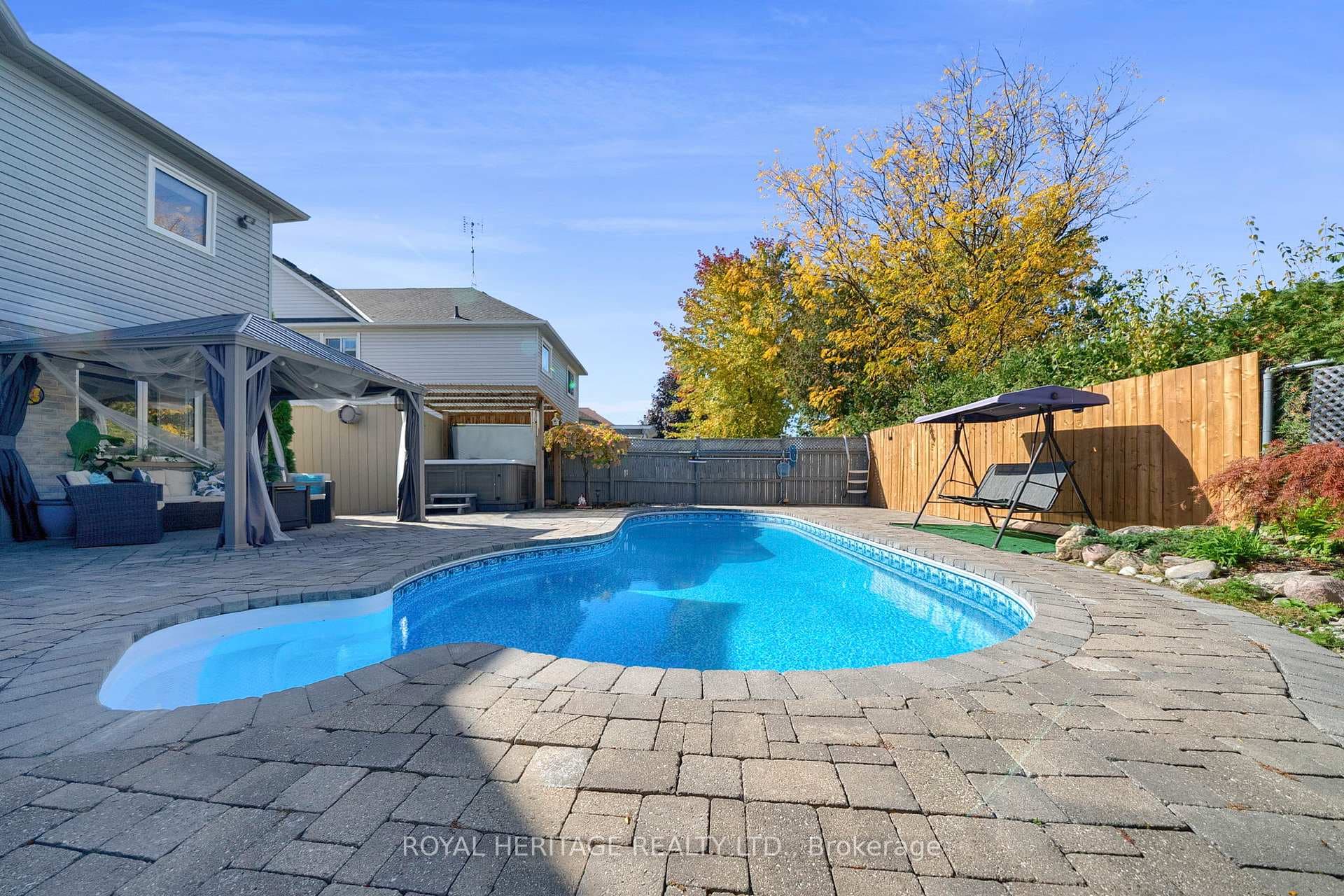 46 Lownie Court photo 35