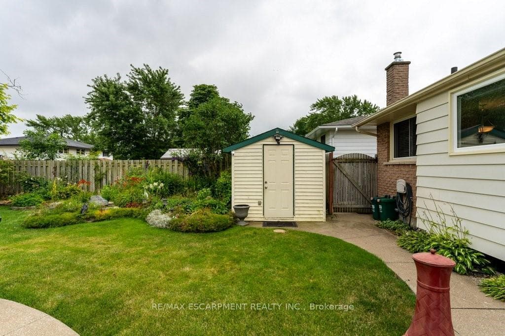 48 Forster Avenue photo 31