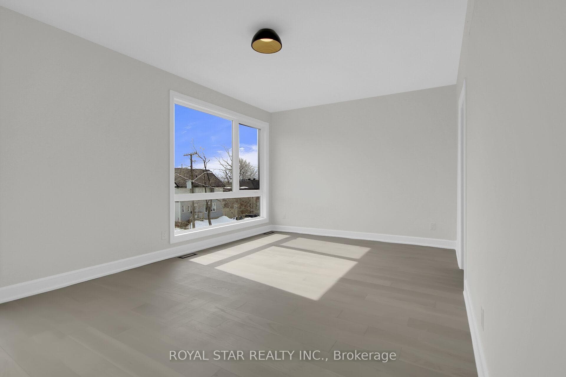551 Mutual Street photo 16