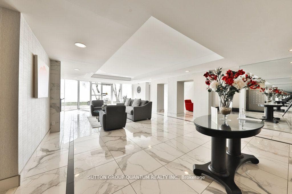 5280 Lakeshore Road Unit 1207 photo 14