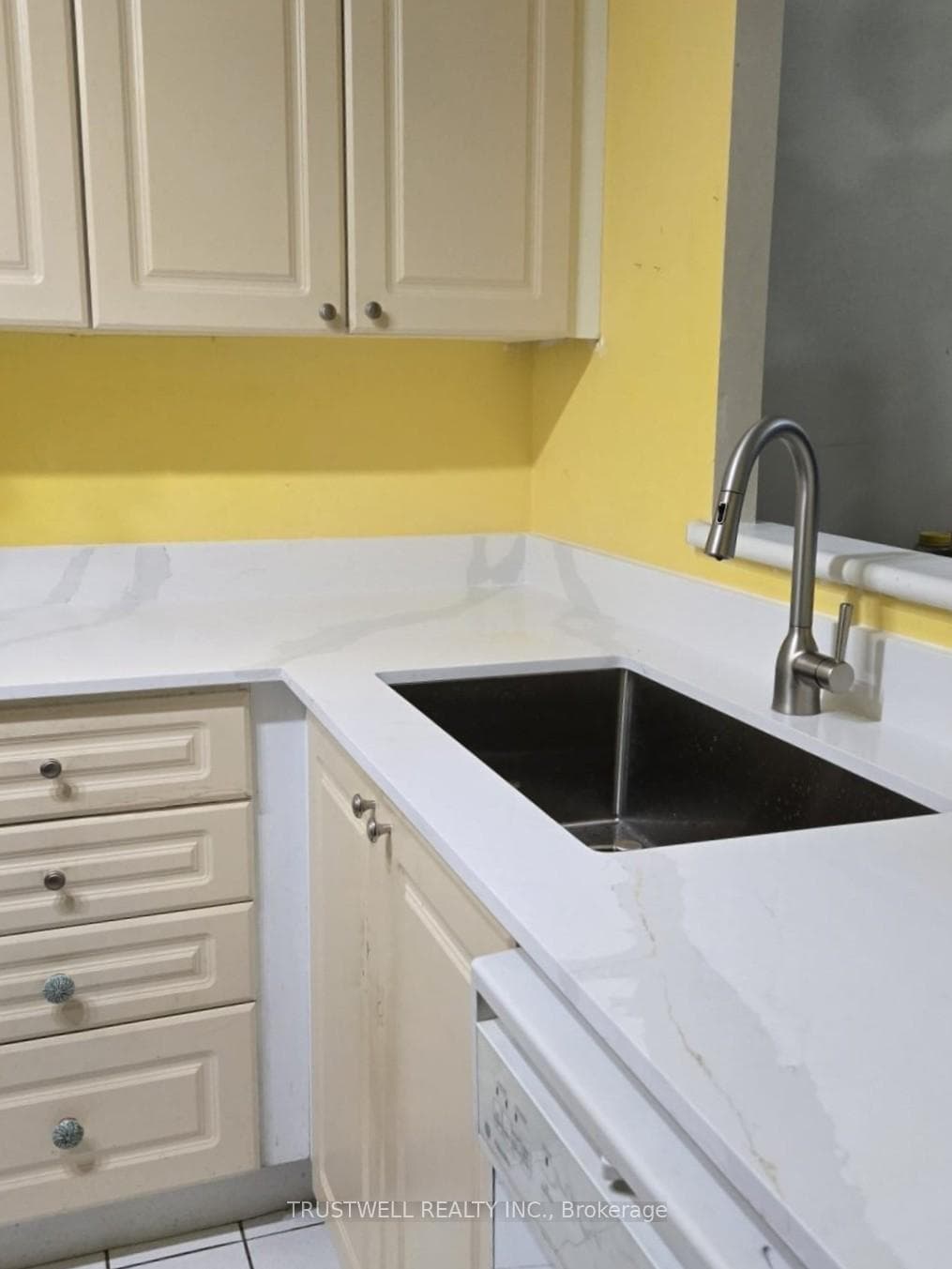 8 Lee Centre Drive Unit 1509 photo 12