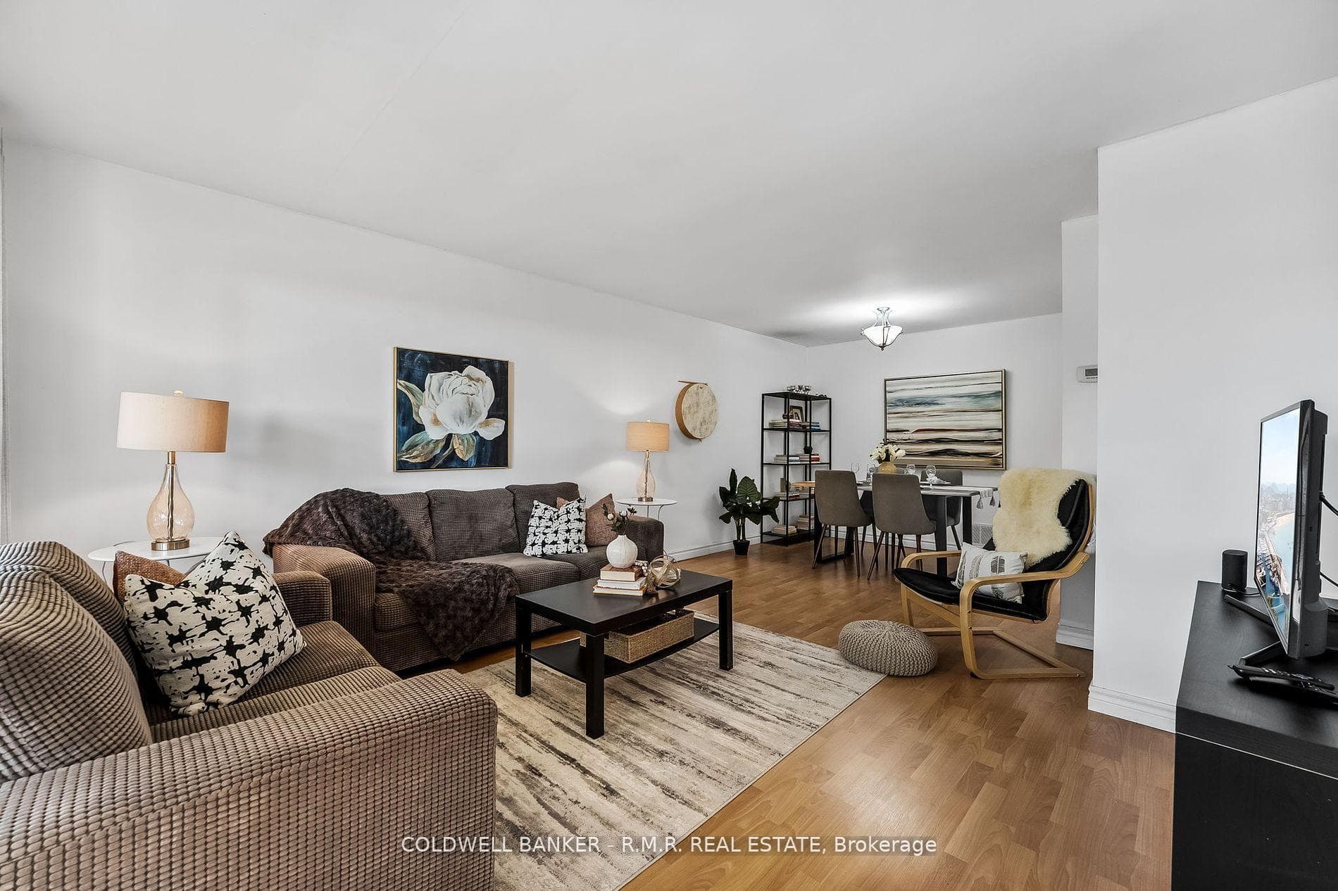 53 Guthrie Crescent photo 8