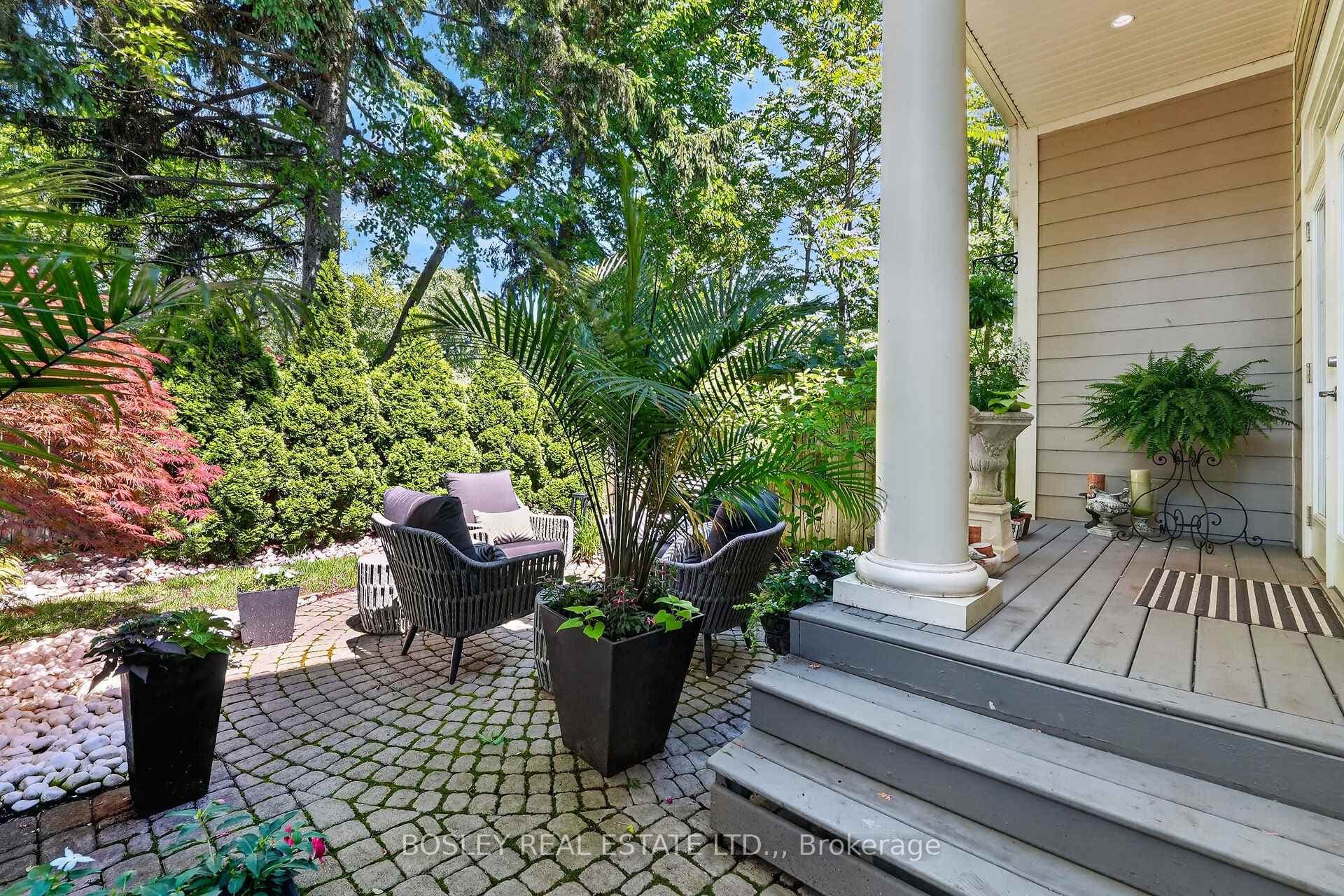 lovely landscaped patio