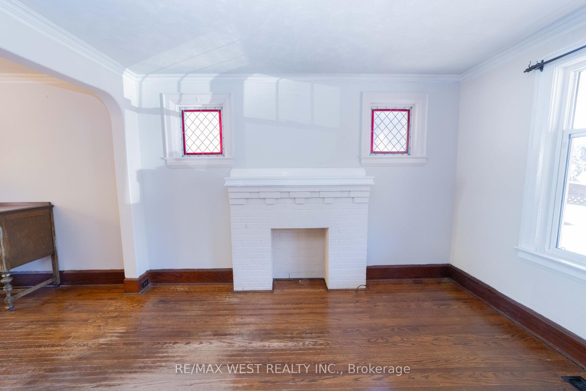 314 Gliddon Avenue photo 2
