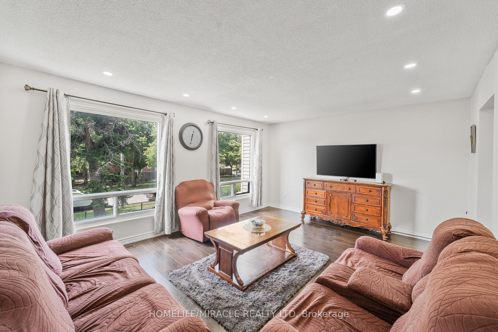 45 Lincoln Court photo 15
