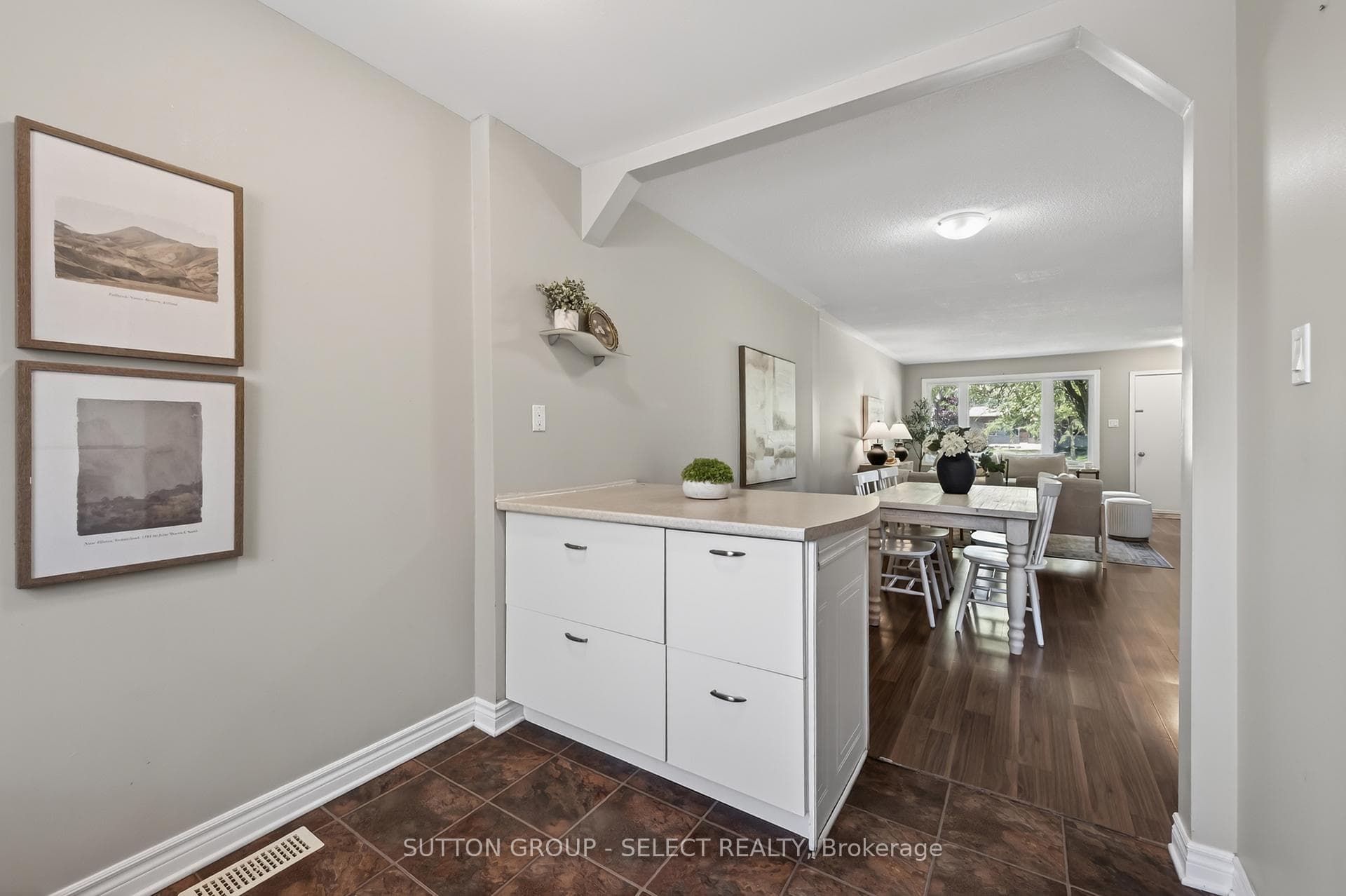 884 Notre Dame Drive Unit 7 photo 10