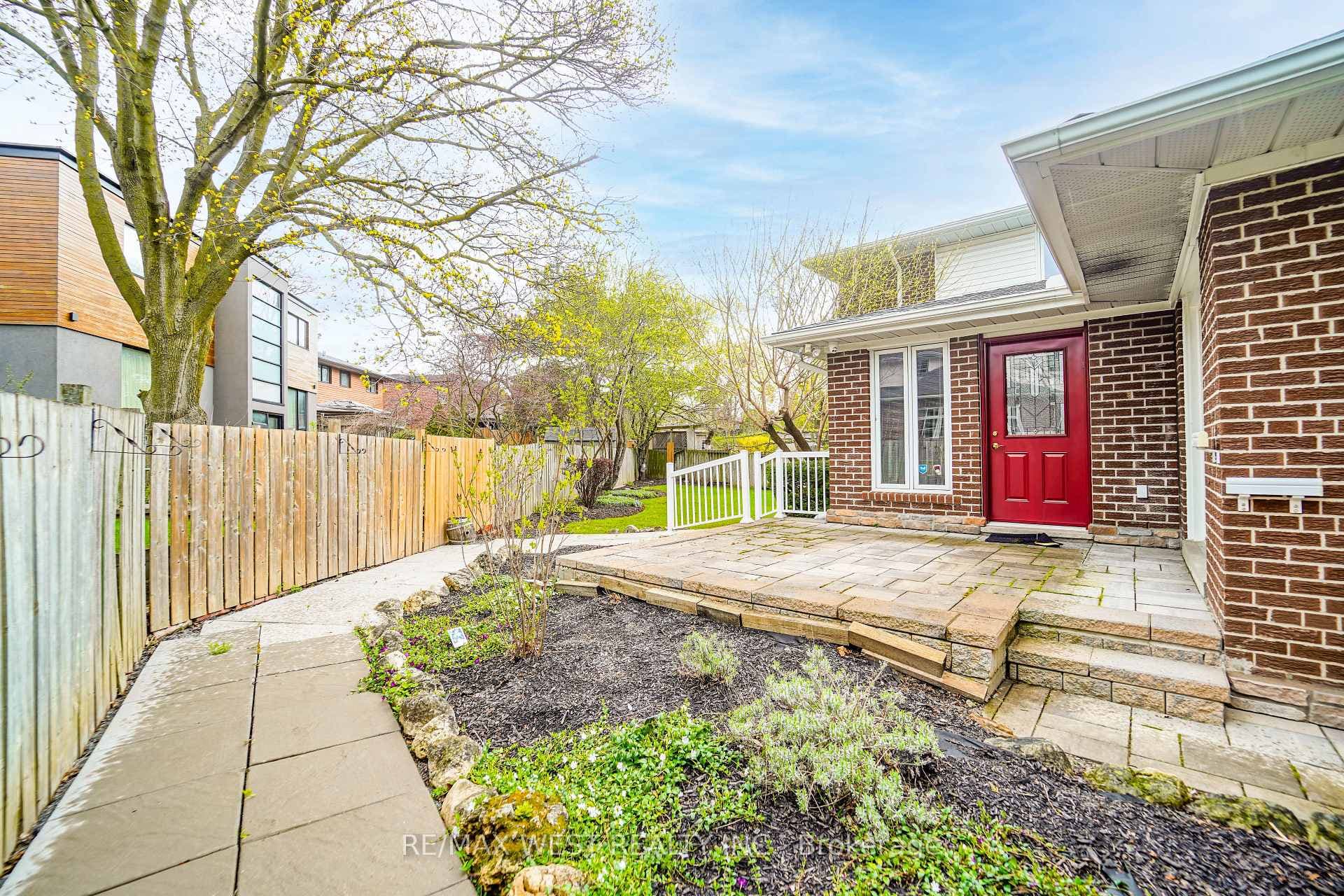 51 Bannatyne Drive photo 17