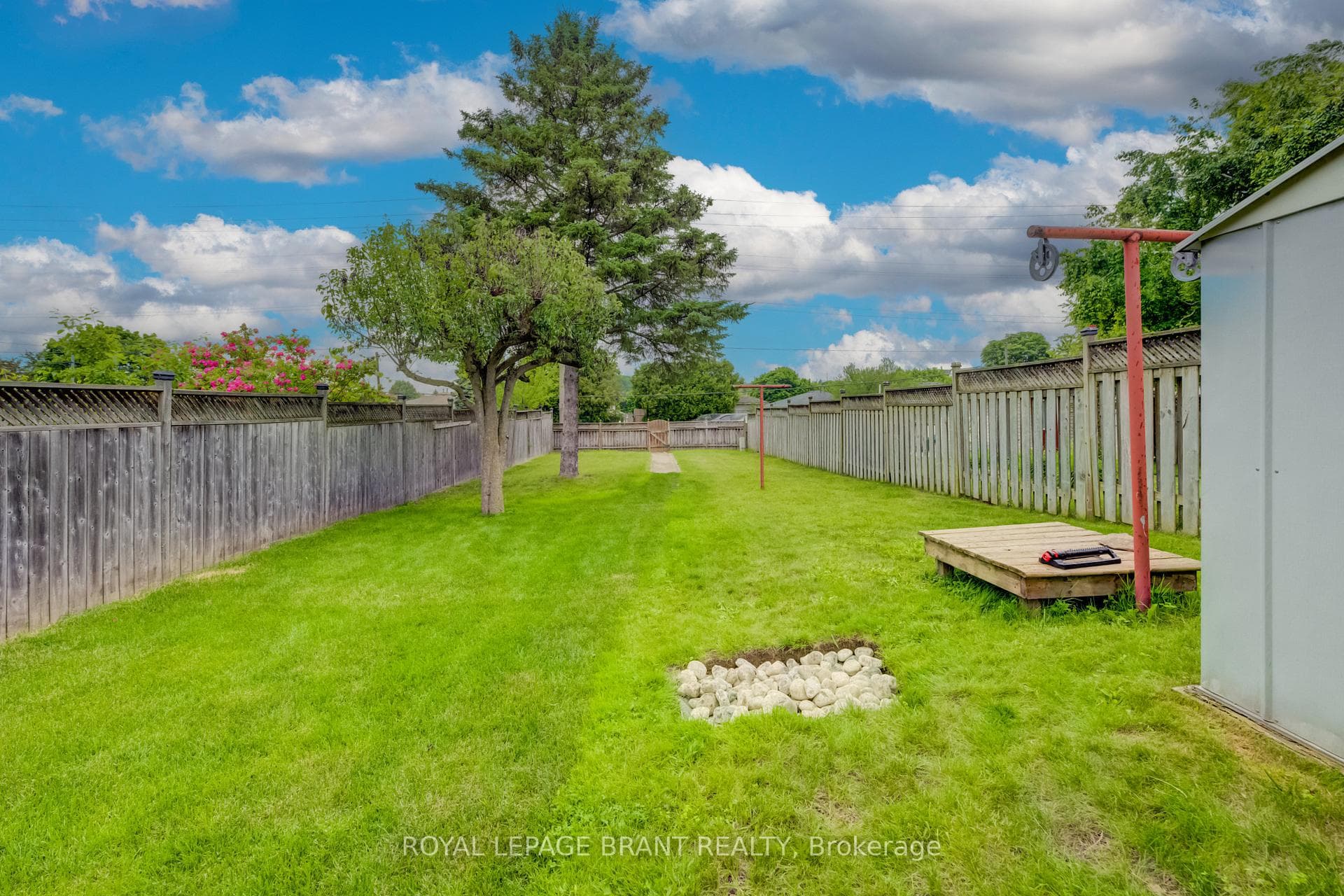 147 Moffat Drive photo 31