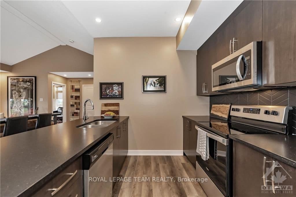 35 OVERBERG Way Unit K photo 4