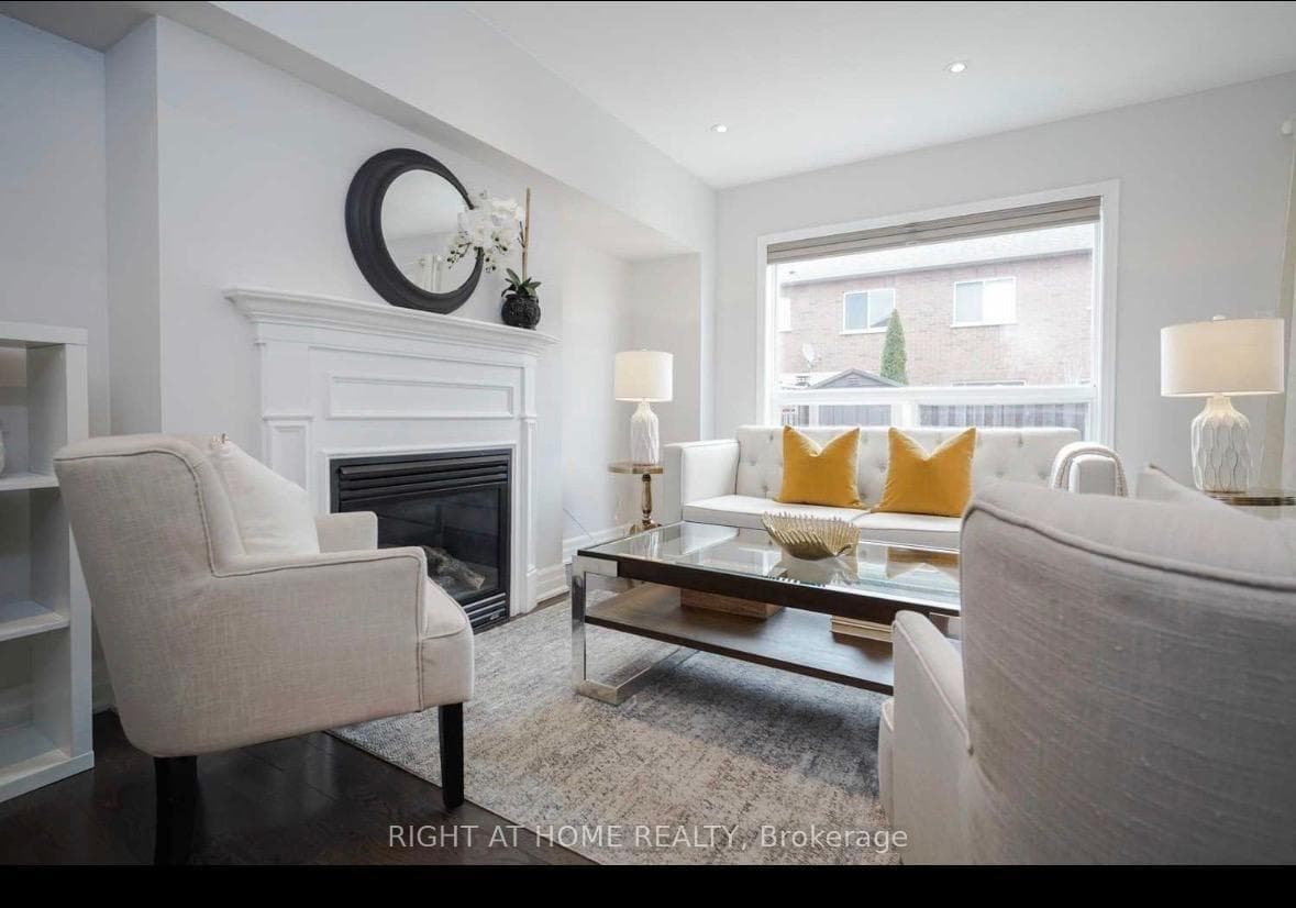 6399 Spinnaker Circle Unit 121 photo 2