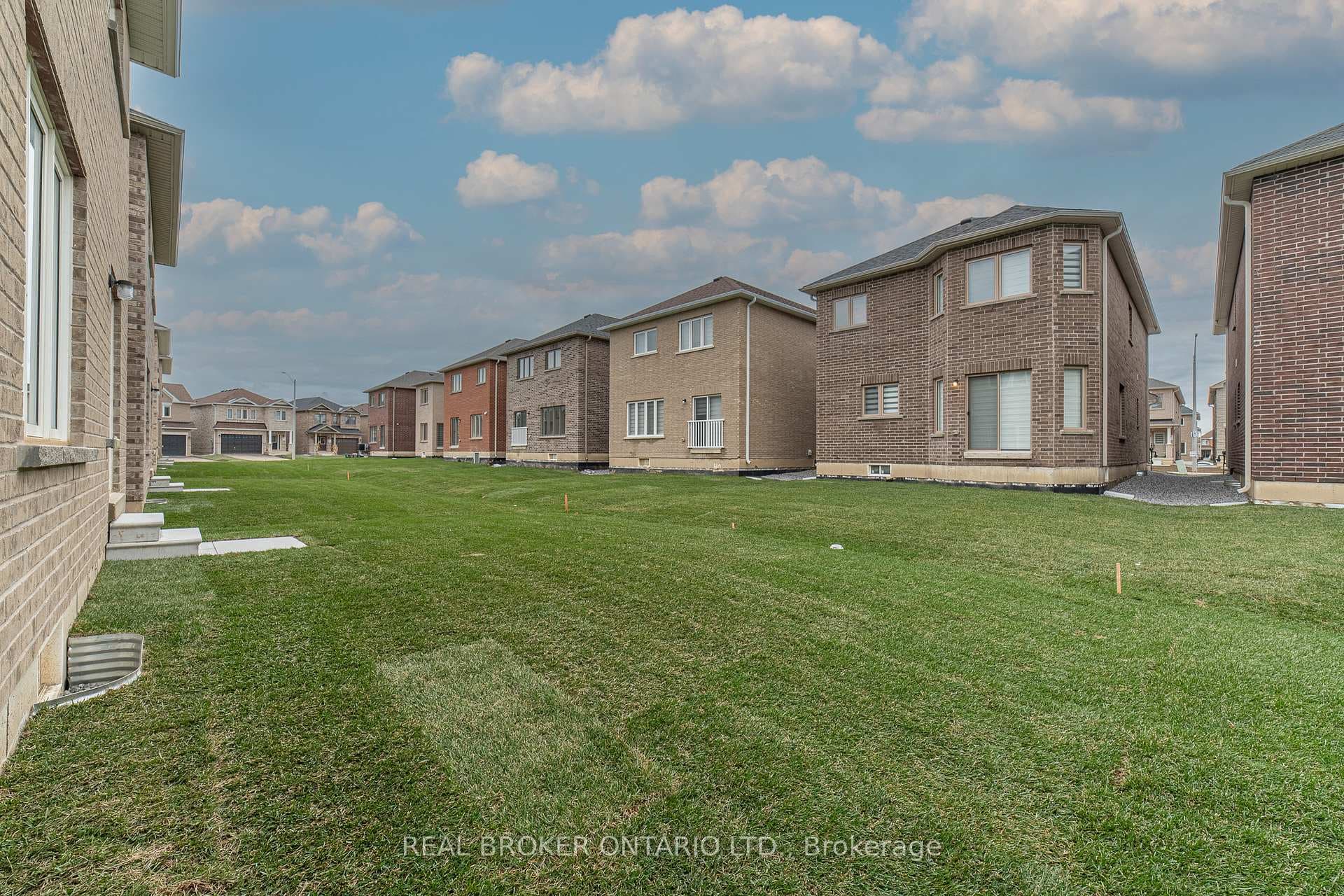 225 Palace Street photo 48