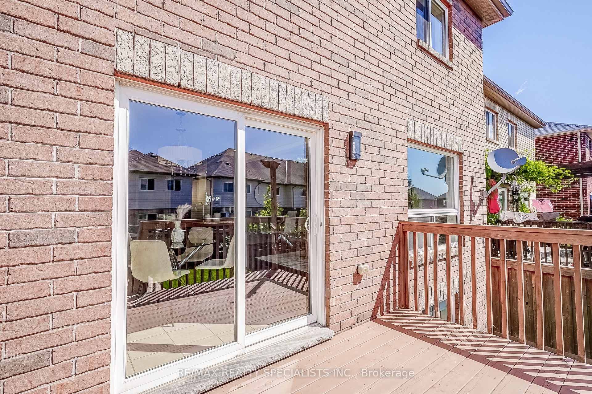 2116 GALLOWAY Street photo 37