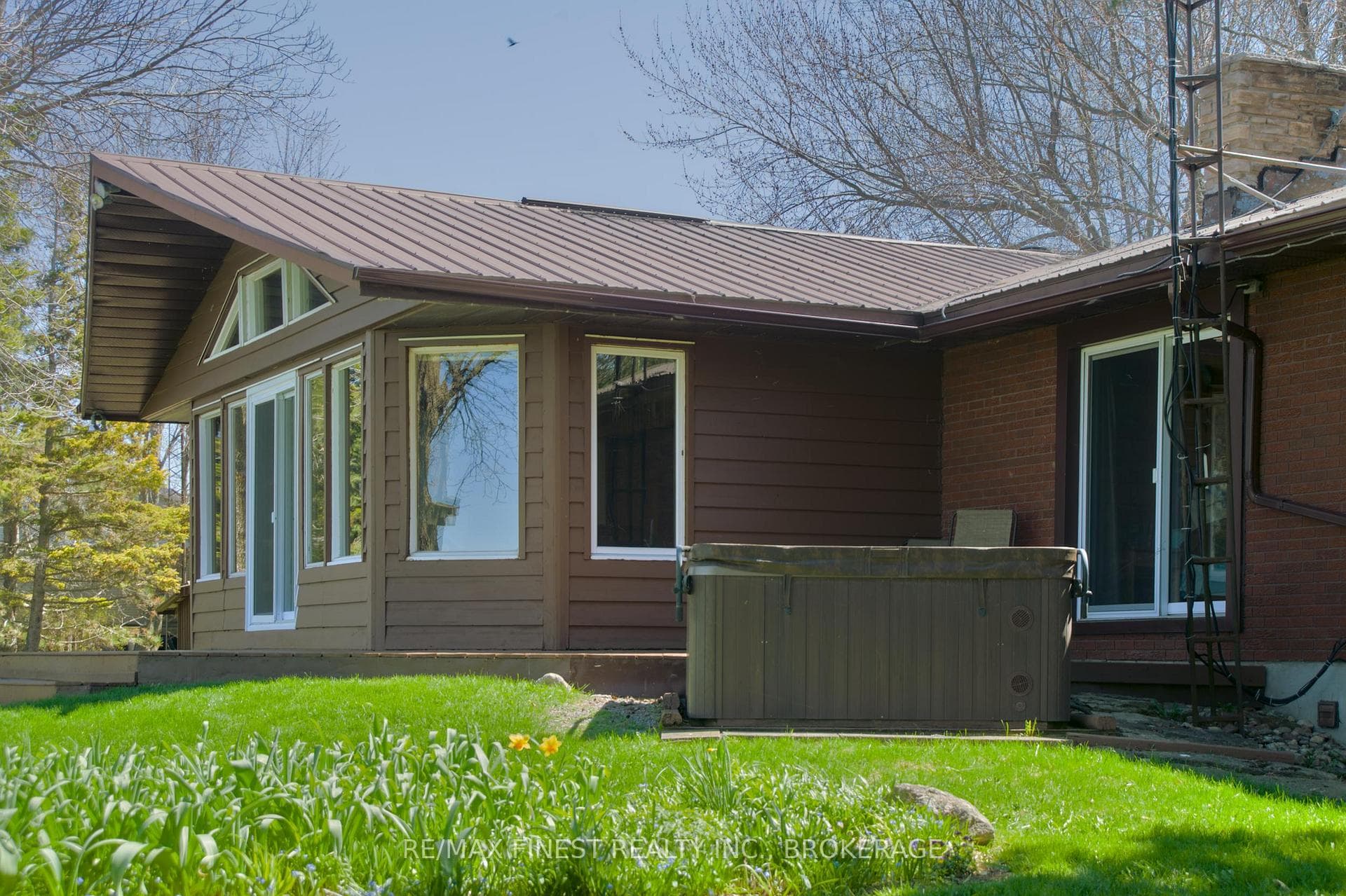 10930 Front Road photo 33
