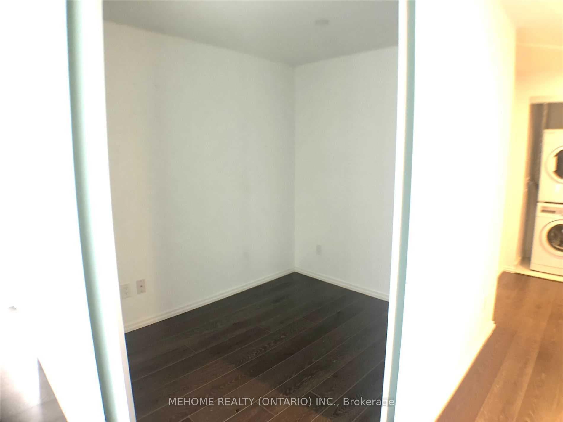 68 Shuter Street Unit 2208 photo 5