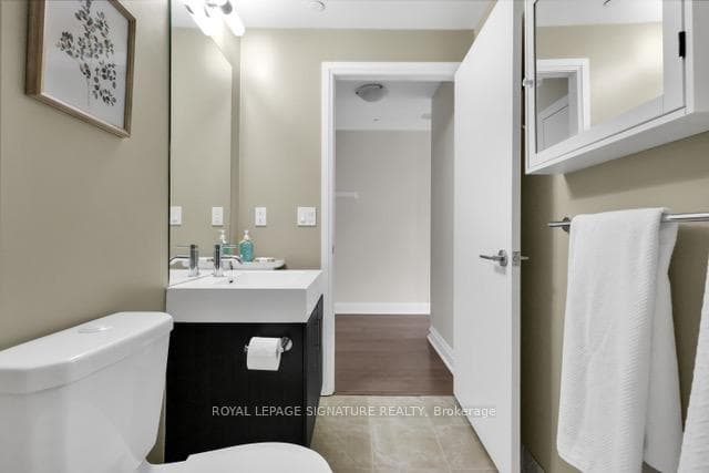 160 Vanderhoof Avenue Unit 1107 photo 9