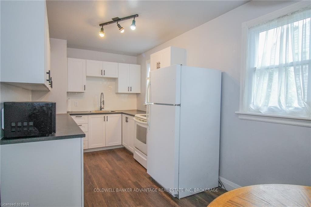 188 GADSBY Avenue photo 8