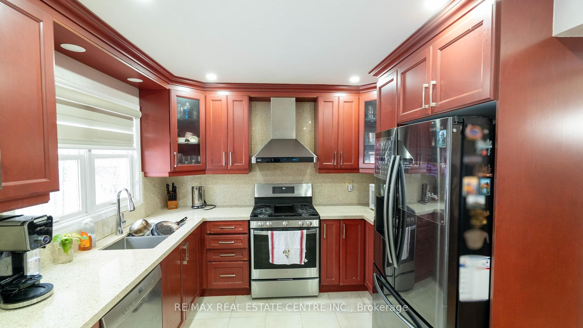 80 Mount Ranier Crescent photo 7